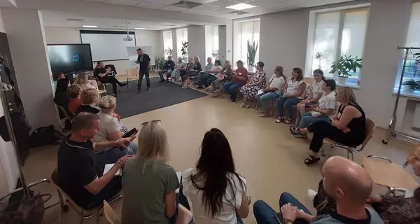 Техніка замість пігулки: ізраїльські фахівці вчать українських медиків боротися зі стресами